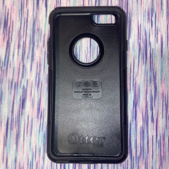 2 otterbox’s brand new - Picture 6 of 8